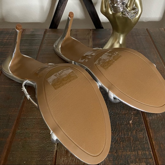 Anne Michelle| Silver High Heel Open Toe| Size 10 - Picture 2 of 3